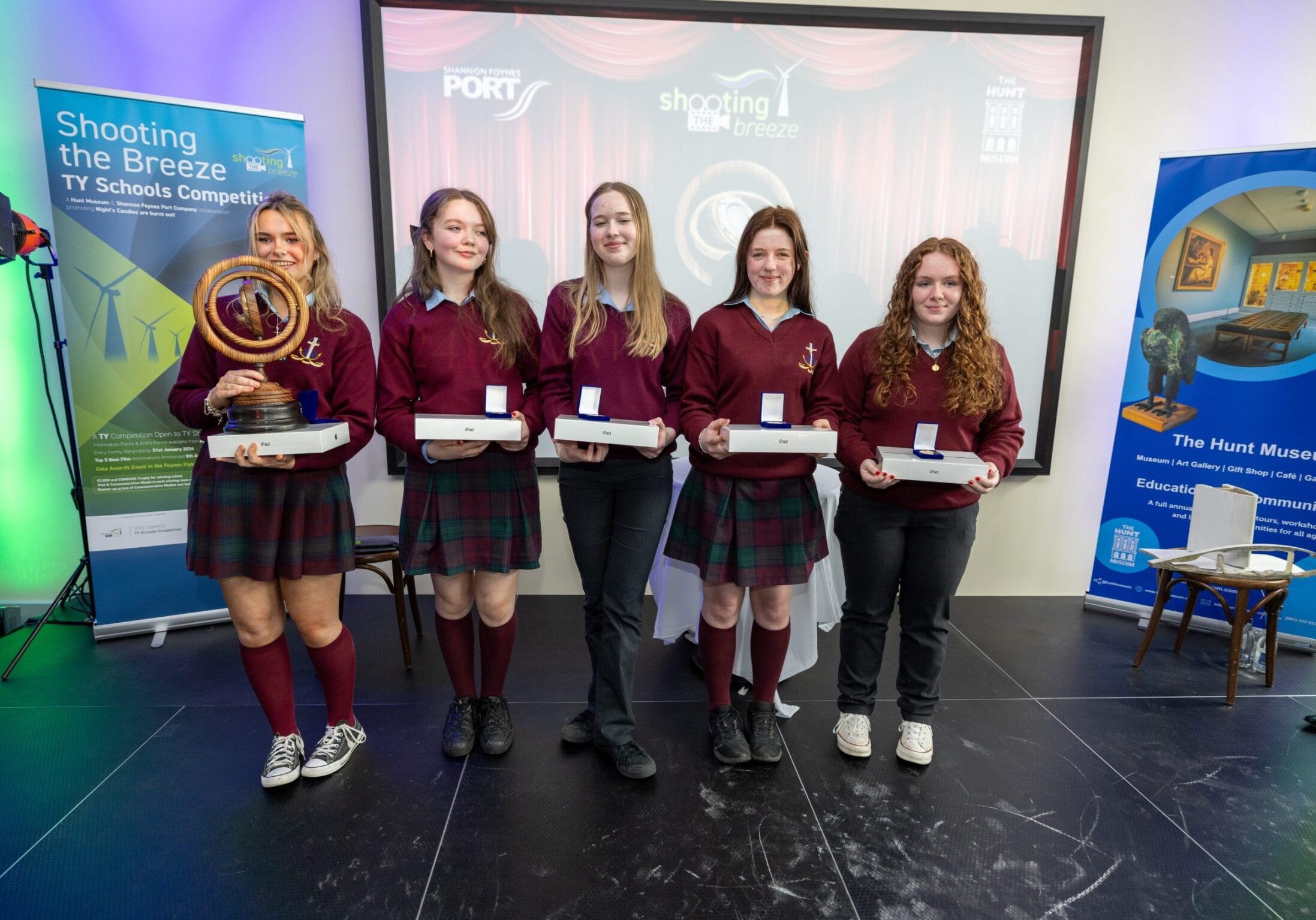 Students ‘Shoot the Breeze’ as a sustainable new world from west coast wind energy is set out in Shannon Foynes Port competition
Innovation, team-work and hard work of students stand out as eyes are wide opened to Shannon Estuary and west coast wind potential

The future is in safe hands and very much about sustainability, Shannon Foynes Port Chief
Executive Pat Keating stated as he applauded students from across the Shannon Estuary for their
vision for the future at the 4 th Compass schools competition final.
Hosted at the newly renovated Foynes Flying Boat and Maritime Museum at the weekend, the
competition, themed ‘Shooting the Breeze’, saw five schools shortlisted for the grand final set out
their vision for a future entirely powered from renewable energy by harvesting our infinite wind
supply off the west coast through floating wind energy.
Pic Arthur Ellis